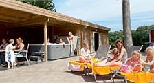 Chalet Buitenverblijf-Wellness-12 in Roompot Resort Arcen
